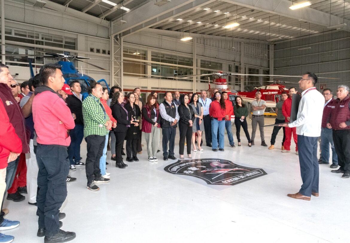 Reconoce Gobernadora Delfina Gómez al Grupo Relámpagos por 31 años de labor para salvar vidas