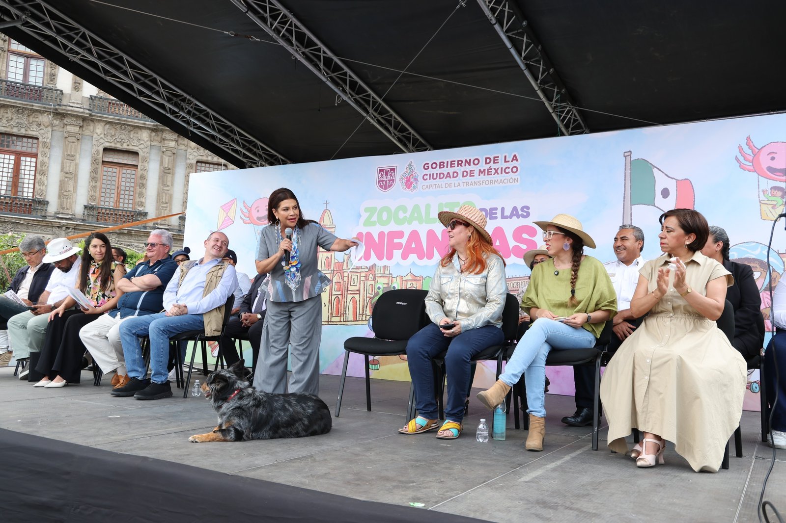 Inaugura Clara Brugada “Zocalito de las Infancias” con más de cien actividades para niñas y niños