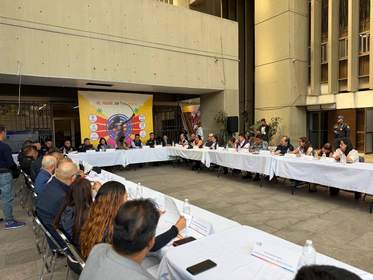 “La paz y la seguridad la construimos juntas, juntos": Ale Rojo de la Vega preside comité de seguridad en Cuauhtémoc