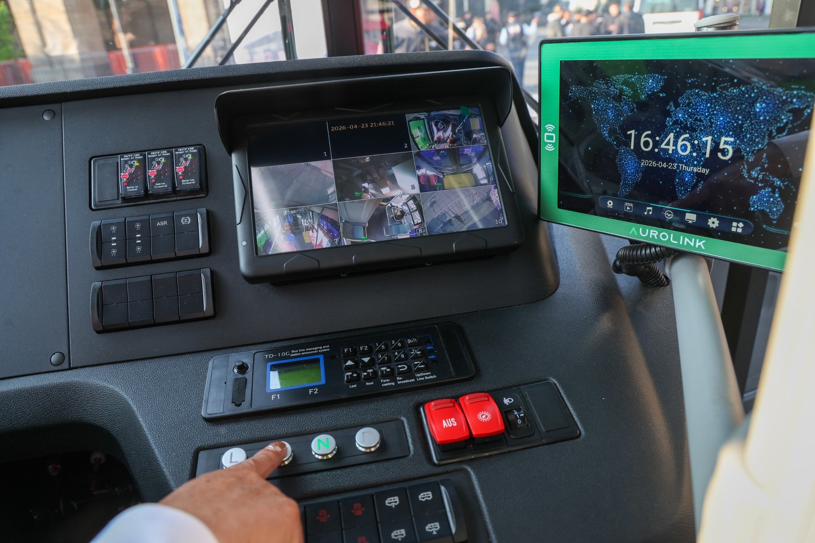 Presenta Clara Brugada "Ruta de las Heroínas Indígenas" del Centrobús