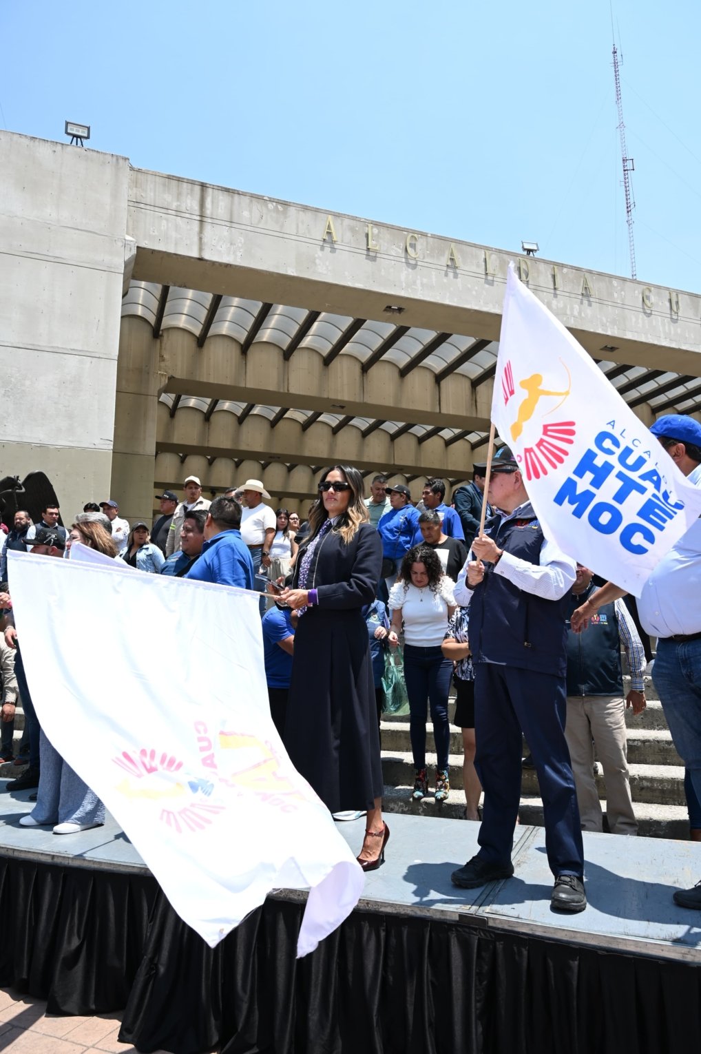 Ale Rojo de la Vega entrega nuevos camiones de basura y reconoce labor de trabajadores de limpia en la Cuauhtémoc