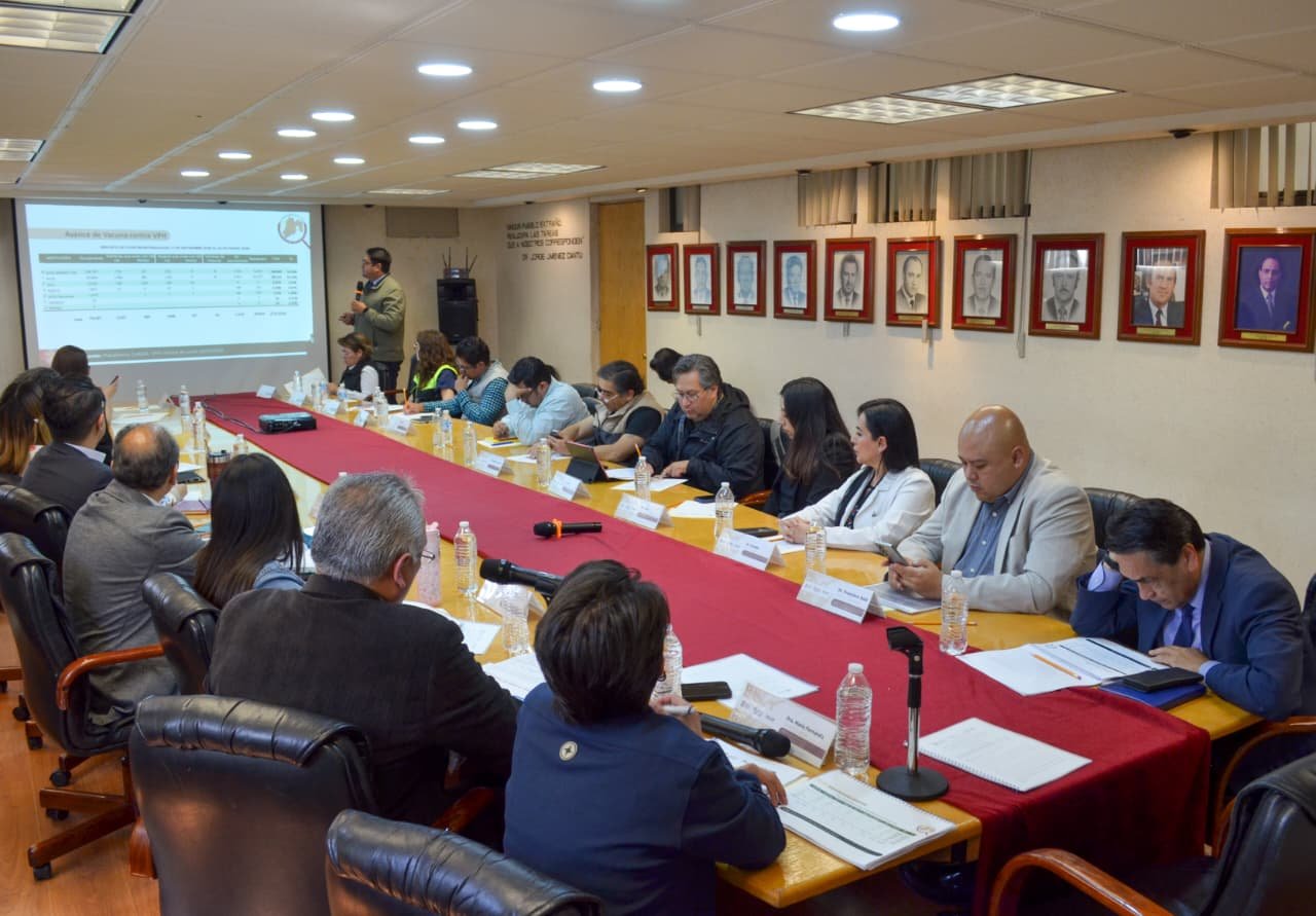 Aplica Gobierno del Estado de México más de 214 mil vacunas contra VPH