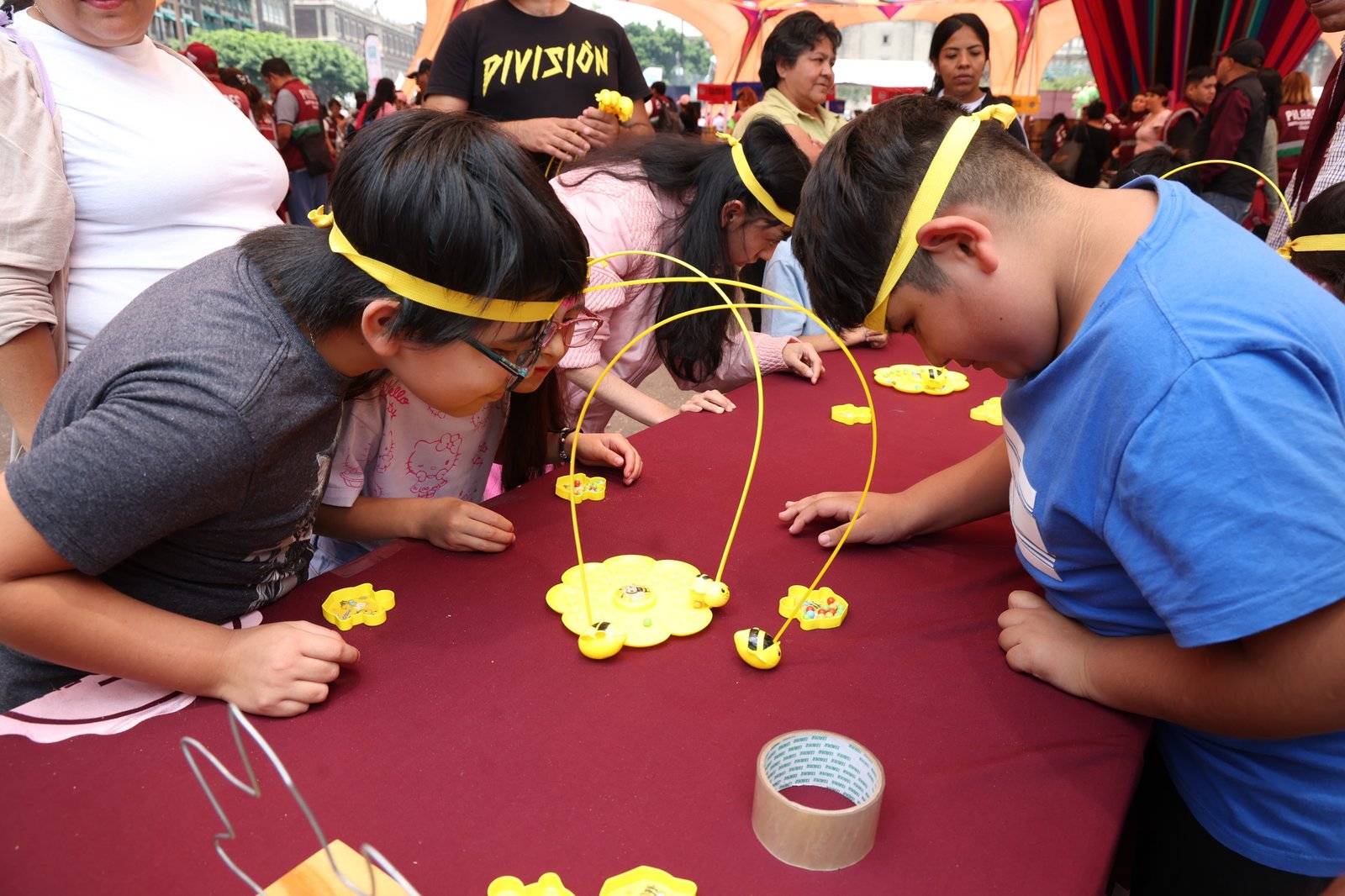 Inaugura Clara Brugada “Zocalito de las Infancias” con más de cien actividades para niñas y niños