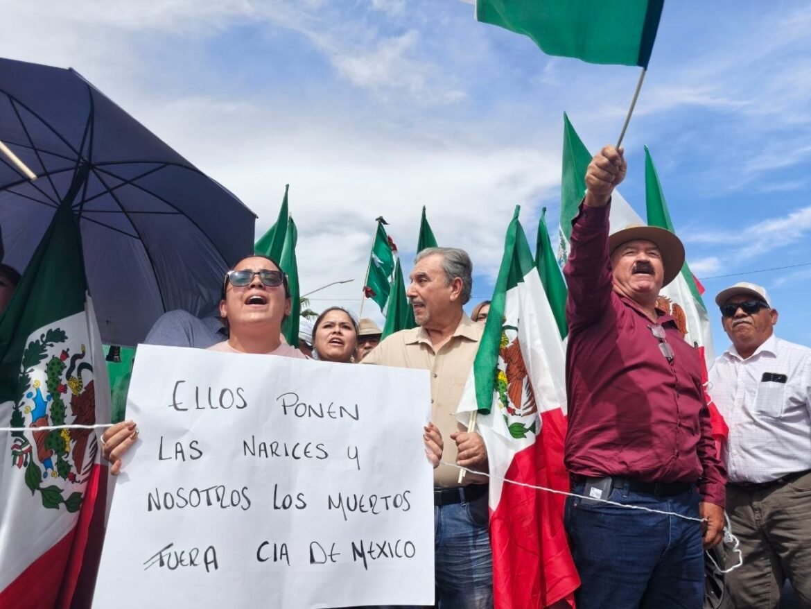 Marchan miles de personas en Chihuahua para exigir un juicio político contra Maru Campos