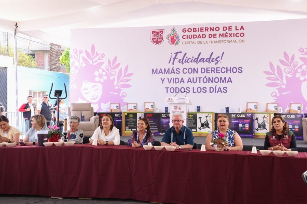 "Las madres han sostenido al mundo; es tiempo que el mundo sostenga y apoye a las madres con los cuidados": Brugada