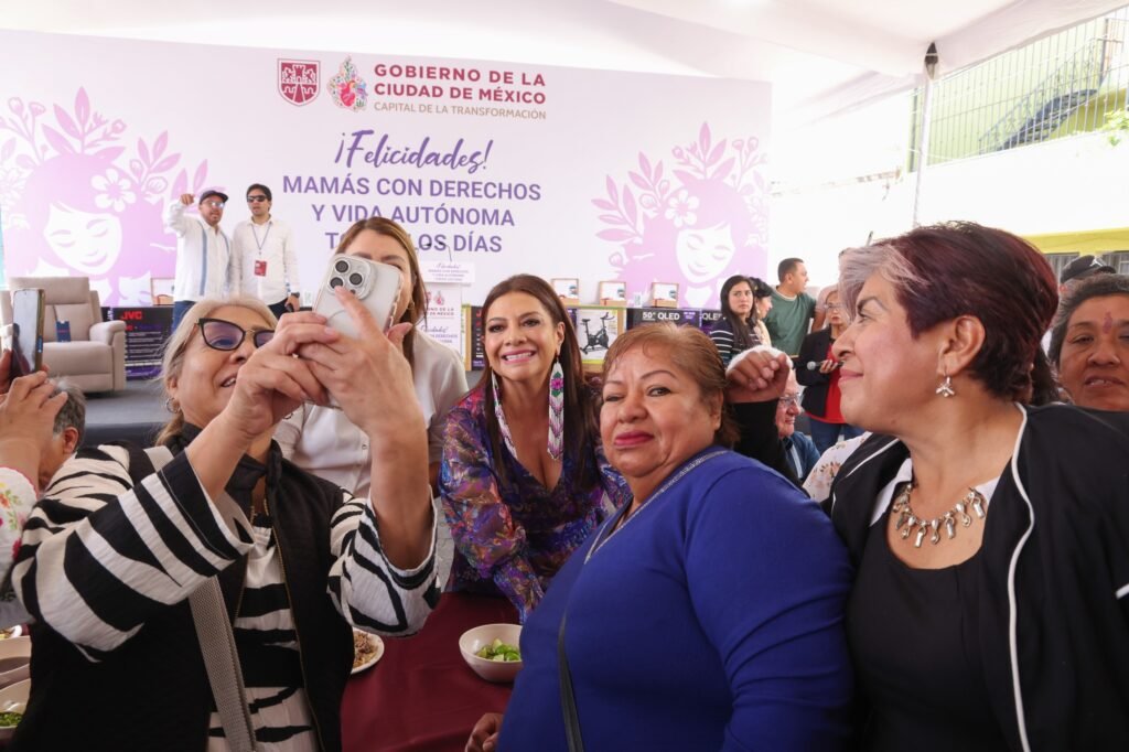 "Las madres han sostenido al mundo; es tiempo que el mundo sostenga y apoye a las madres con los cuidados": Brugada