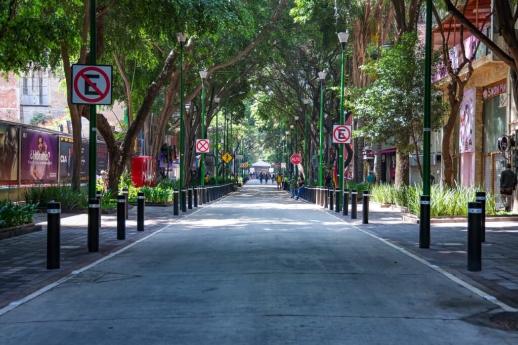 Entrega Clara Brugada obras que recuperan la Zona Rosa y garantizan accesibilidad y espacios dignos para la población