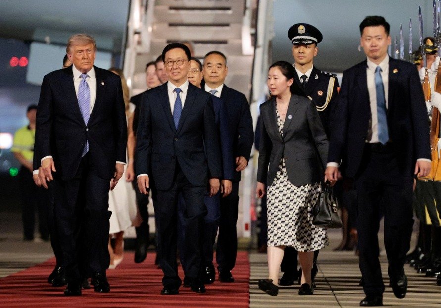 Llega Trump a China para reunirse con Xi Jinping para hablar de IA, comercio y conflictos geopolíticos