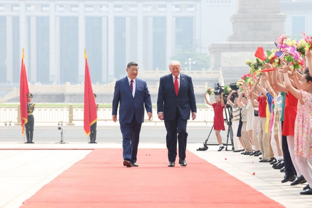 Sostienen Donald Trump y Xi Jinping cumbre bilateral en Beijing
