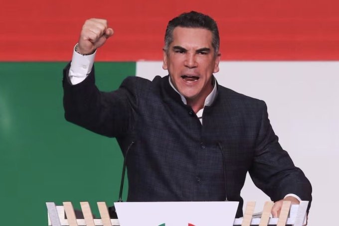 "No le tenemos miedo a sus amenazas ni a la persecución", responde Alejandro Moreno a Sheinbaum