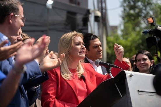 Maru Campos acusa intento de fabricar delito por operativo contra narcolaboratorio en Chihuahua