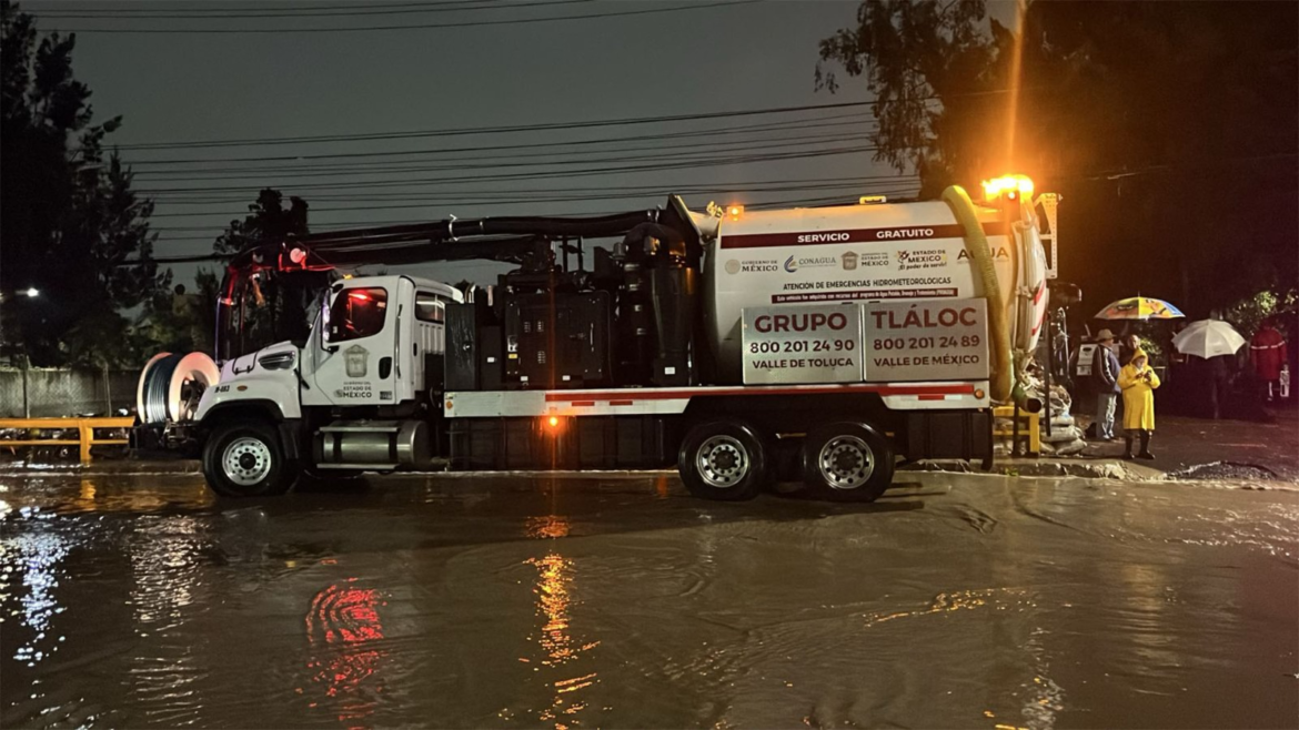 Despliega Gobierno del Estado de México equipo especializado para atender afectaciones por lluvias en Naucalpan