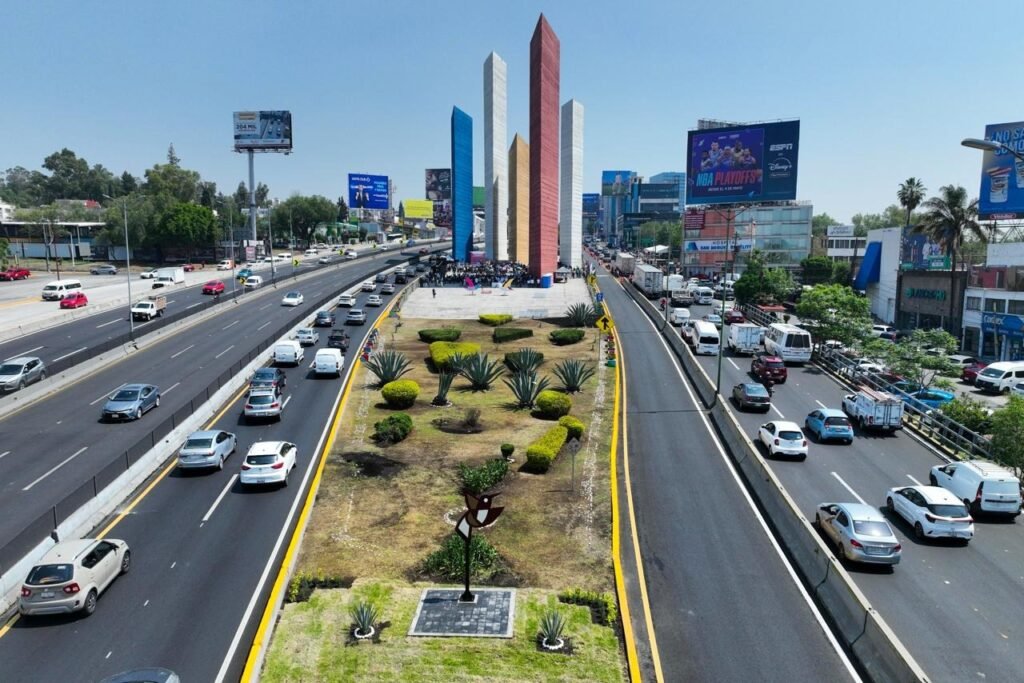 Gobernadora Delfina Gómez entrega reconstrucción total de 108 kilómetros del Periférico Norte