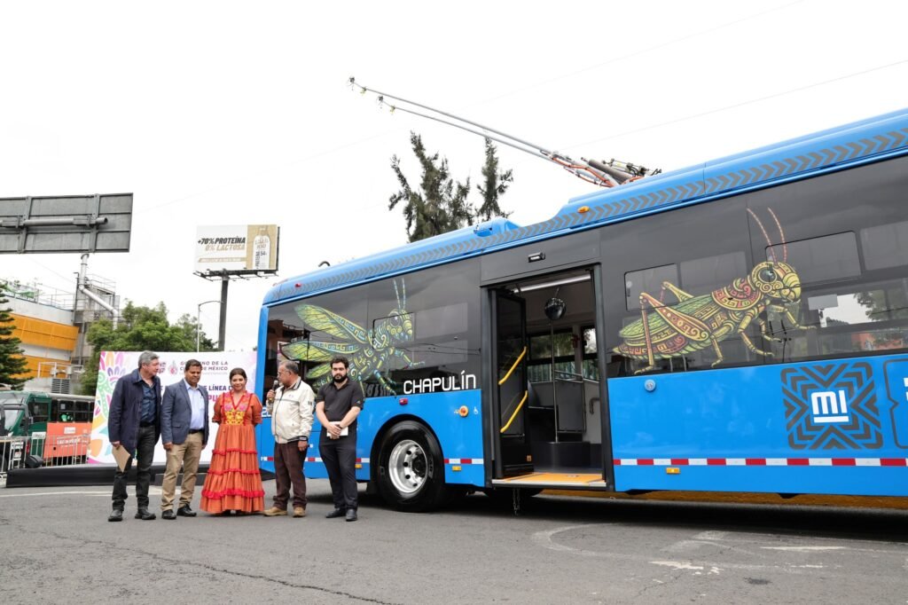Clara Brugada pone en operación dos nuevas rutas del trolebús