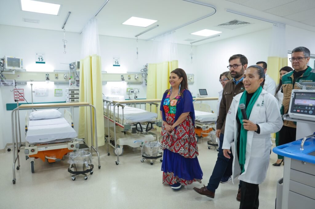 Entrega Clara Brugada Renovación Integral del Área de Urgencias del Hospital General Xoco