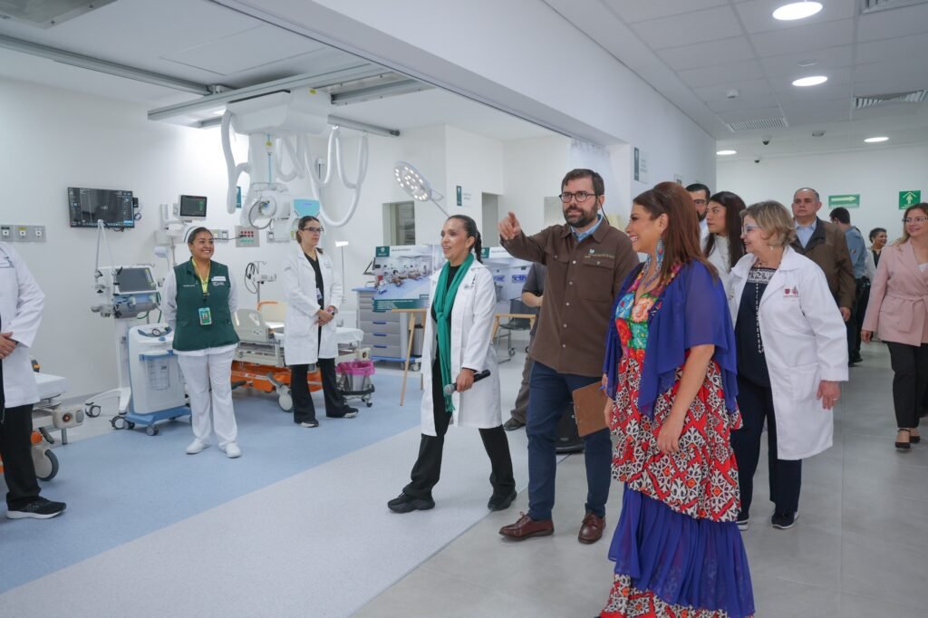 Entrega Clara Brugada Renovación Integral del Área de Urgencias del Hospital General Xoco