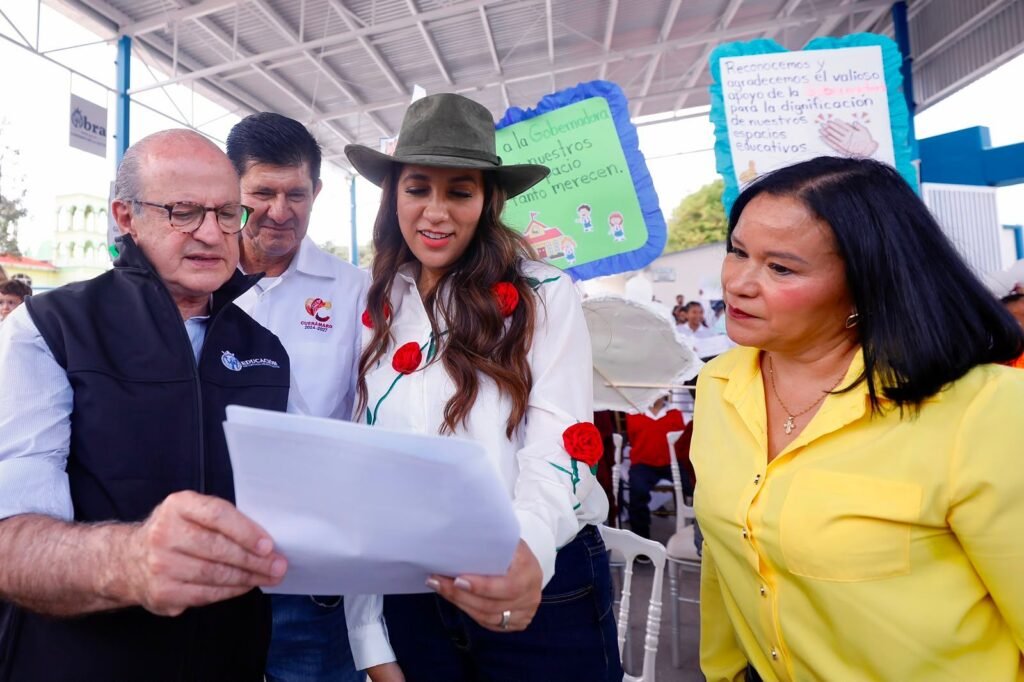 Vienen más obras y acciones para Cuerámaro: Gobernadora