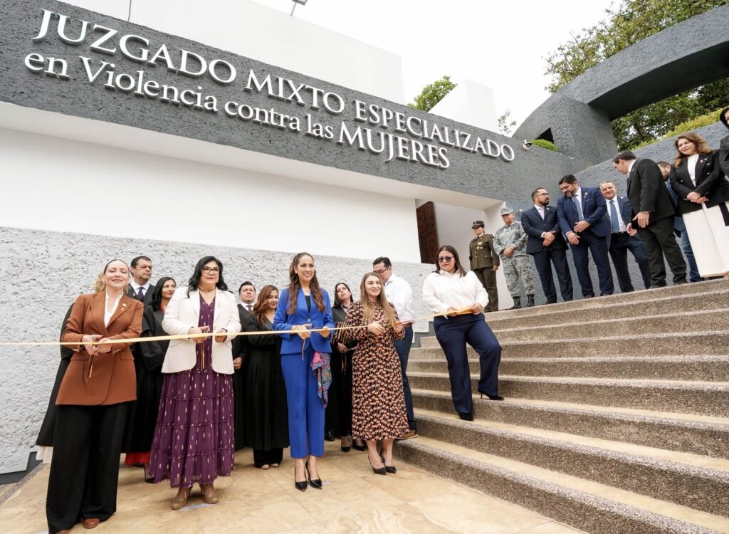La educación es la mejor herramienta para construir el futuro de Guanajuato: Libia Dennise