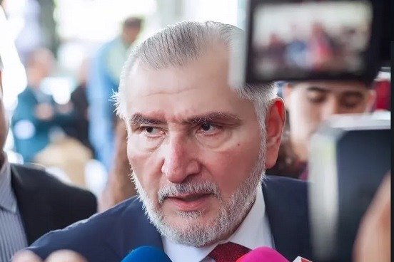Adán Augusto rechaza aclarar versiones sobre cancelación de visa estadounidense