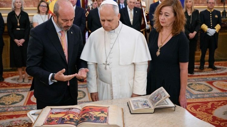 Papa León XIV pide proteger toda vida humana y fortalecer el bien común