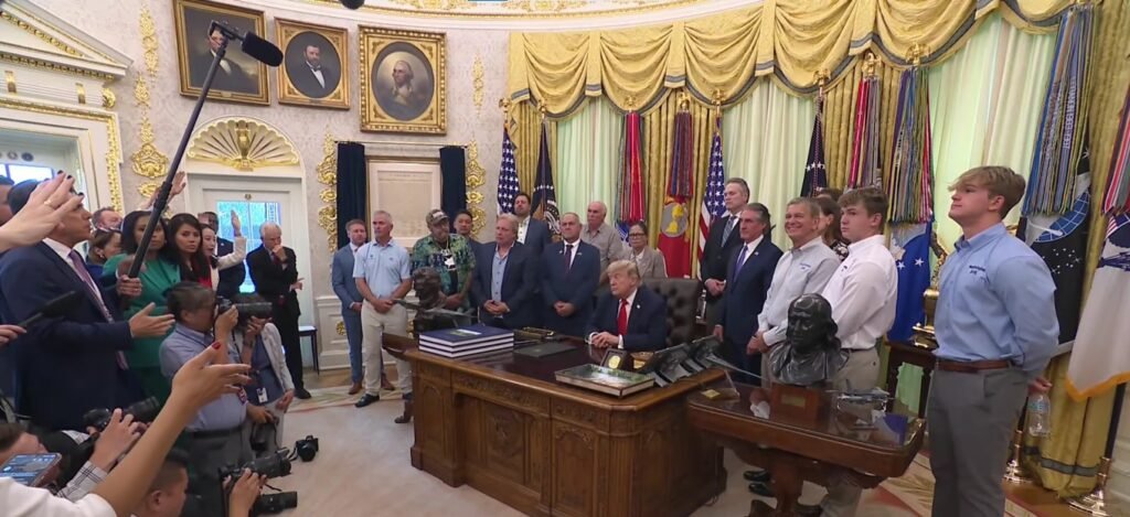 Trump cancela ataques contra Irán y anuncia acuerdo de paz
