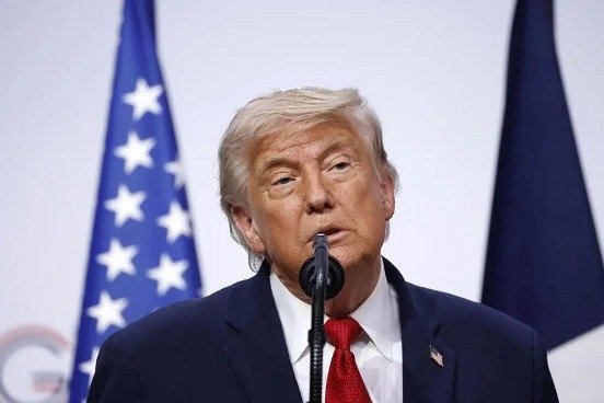 Trump llama «asustada» a Sheinbaum y asegura que el narcotráfico está al mando de México
